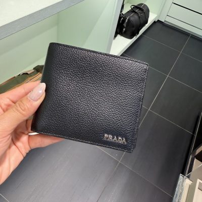 PRADA 粒面皮革短夾
