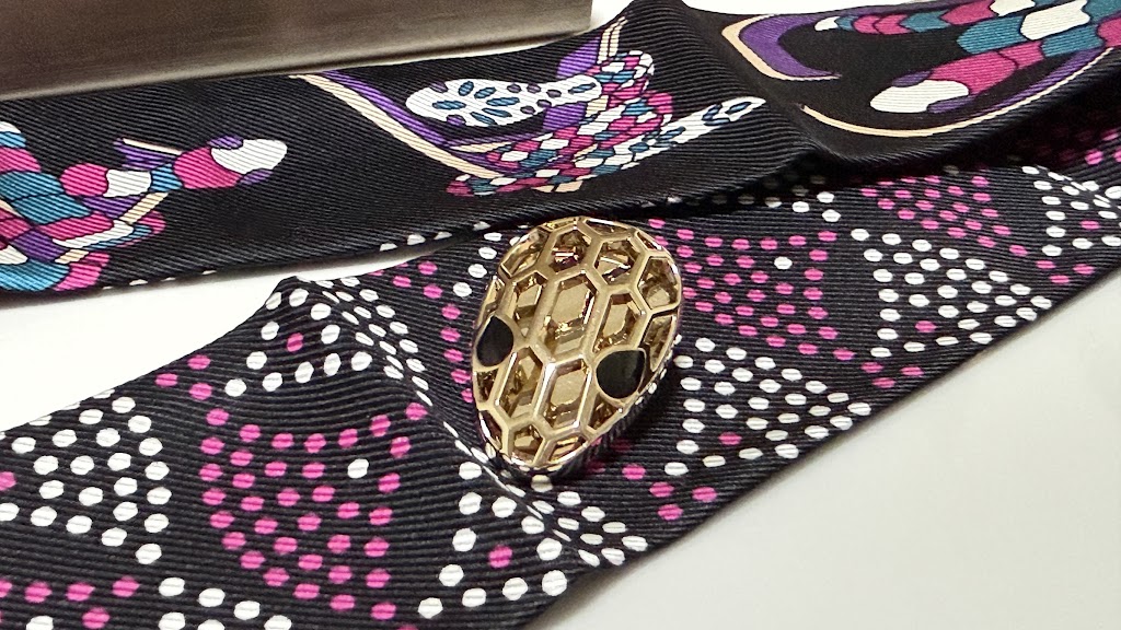 BVLGARI 蛇頭絲巾釦窄版絲巾禮盒:圖片 3